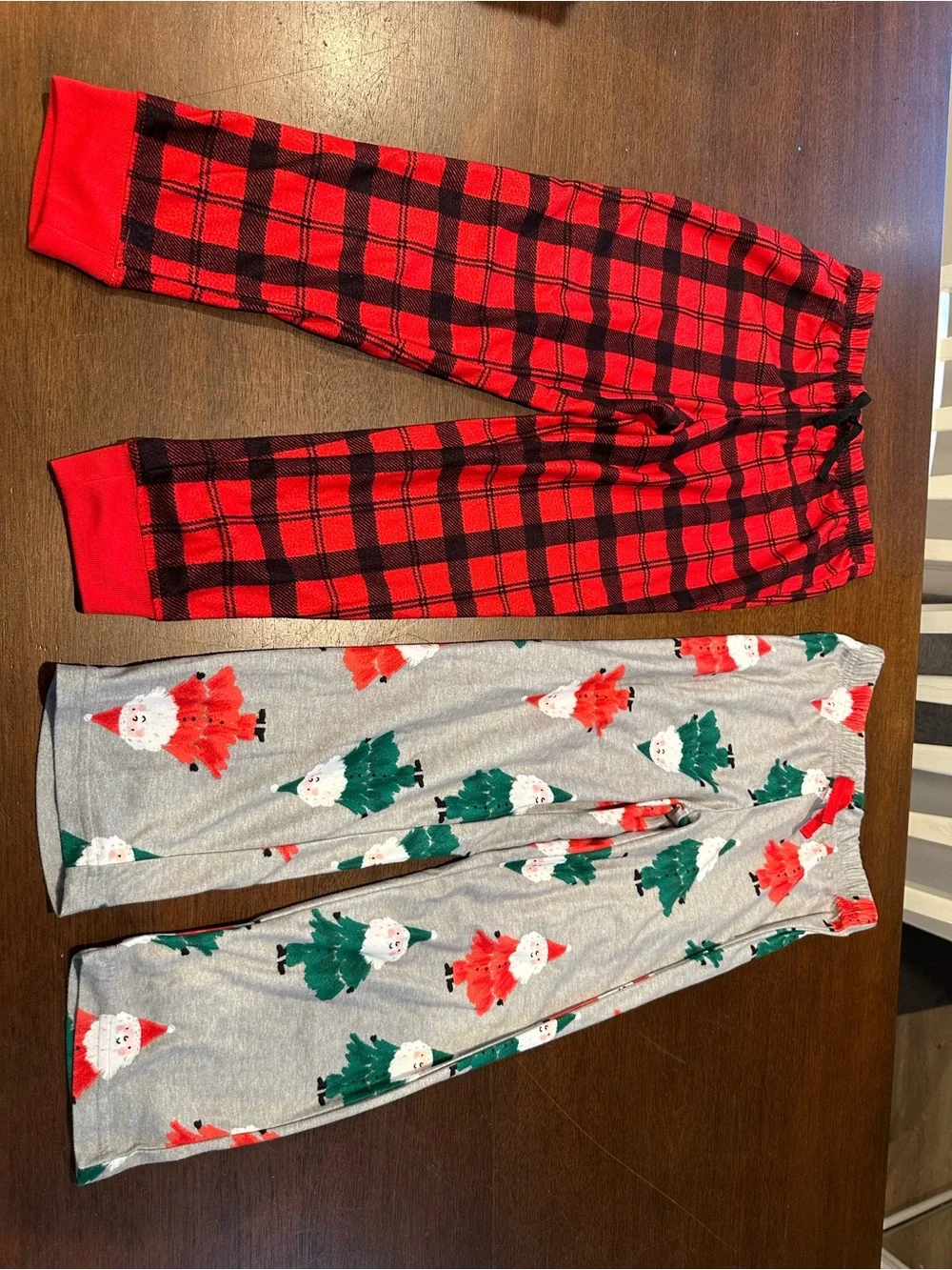 Carter's kids 7/7A Lounge Pants and Size 7 Santa Claus Red Plaid Christmas